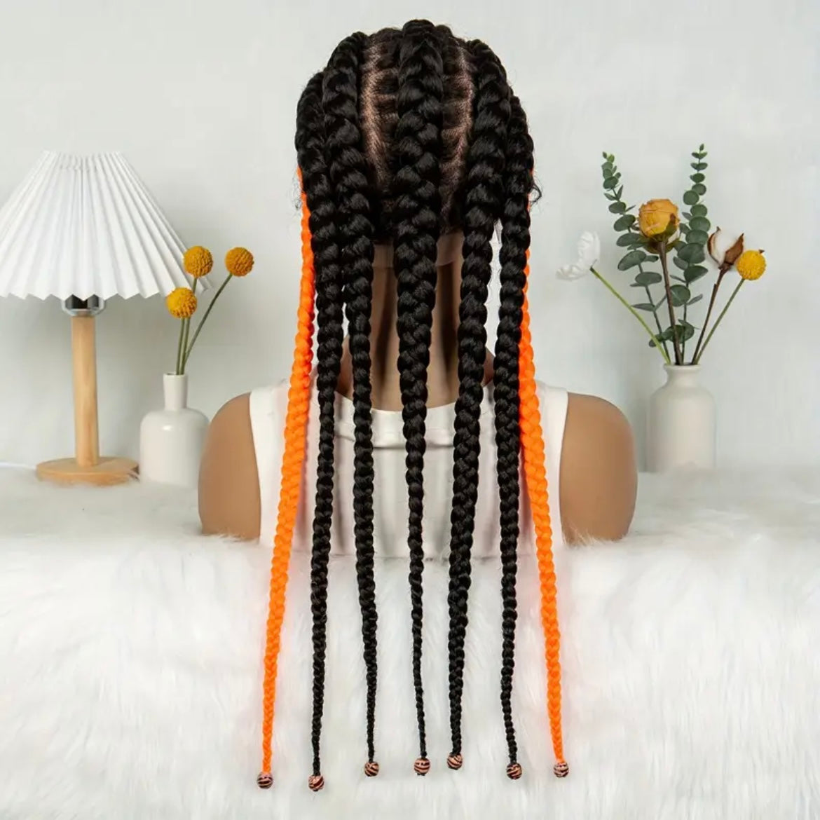 Perruque en Dentelle de 7 Nattes avec 2 Nattes Orange Synthétiques sur les Cotés + Billes aux Bouts